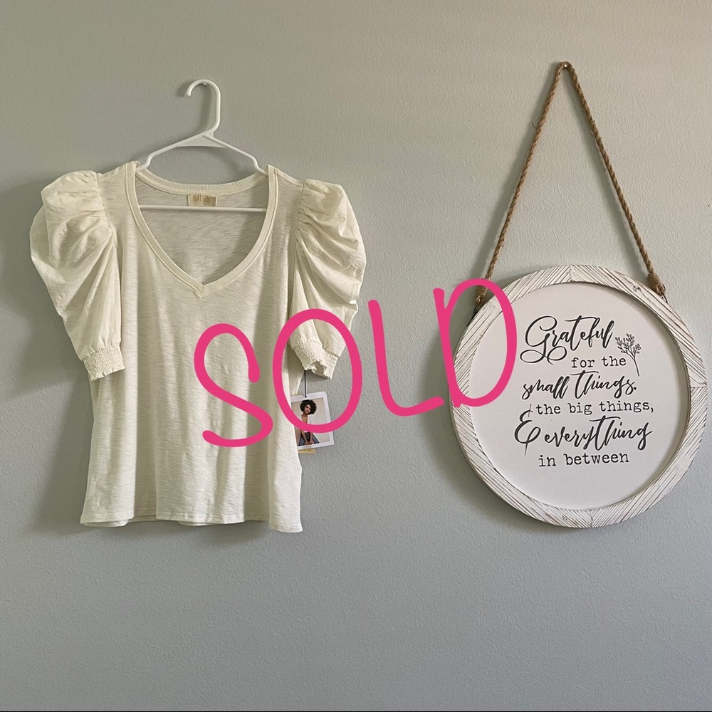 SOLD! 06/08/2022 Nation LTD Celine Puff Sleeve Smocked Tee Off White Size Medium
